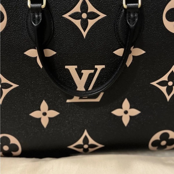 LOUIS VUITTON ON THE GO MM - Picture 2 of 6